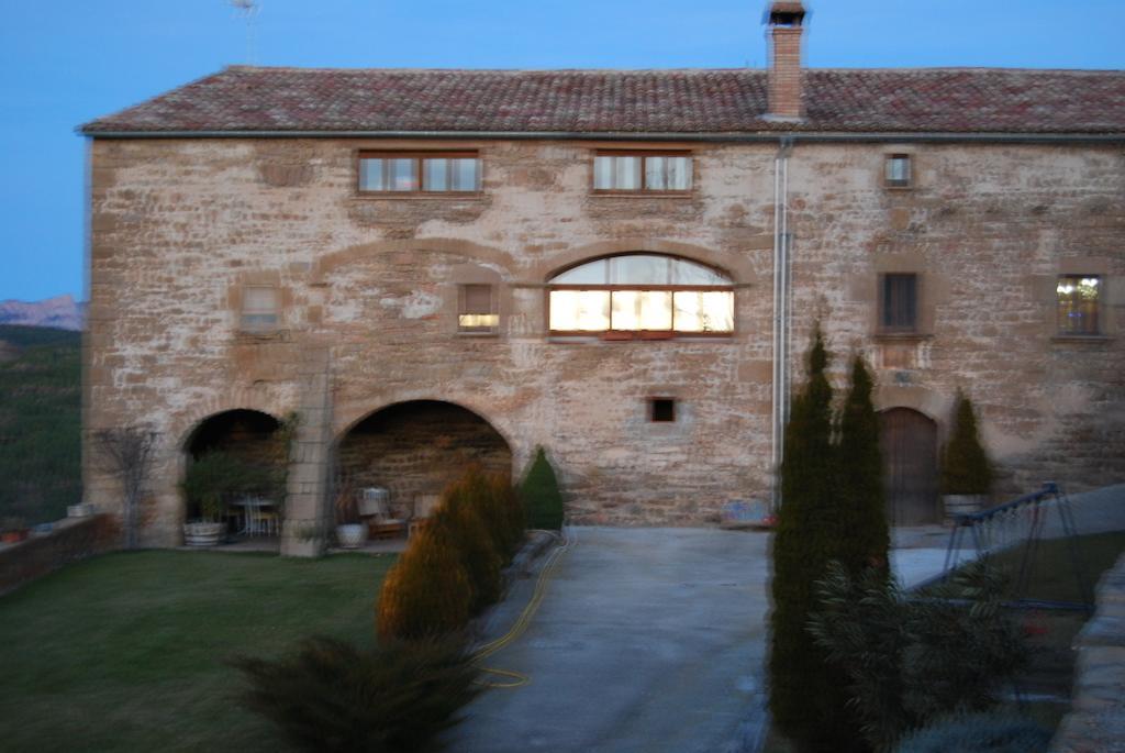 Casa Angrill Hotel Oliana Esterno foto
