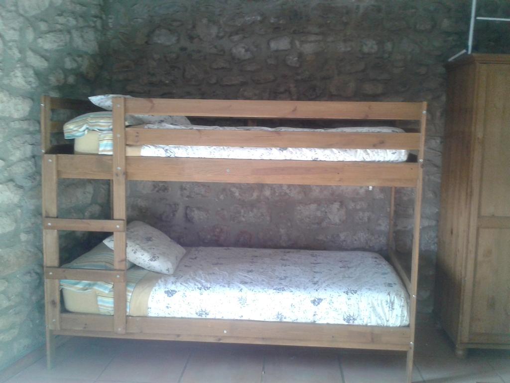 Casa Angrill Hotel Oliana Esterno foto