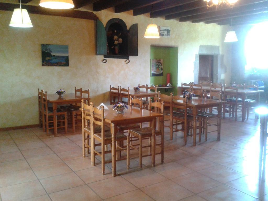 Casa Angrill Hotel Oliana Esterno foto